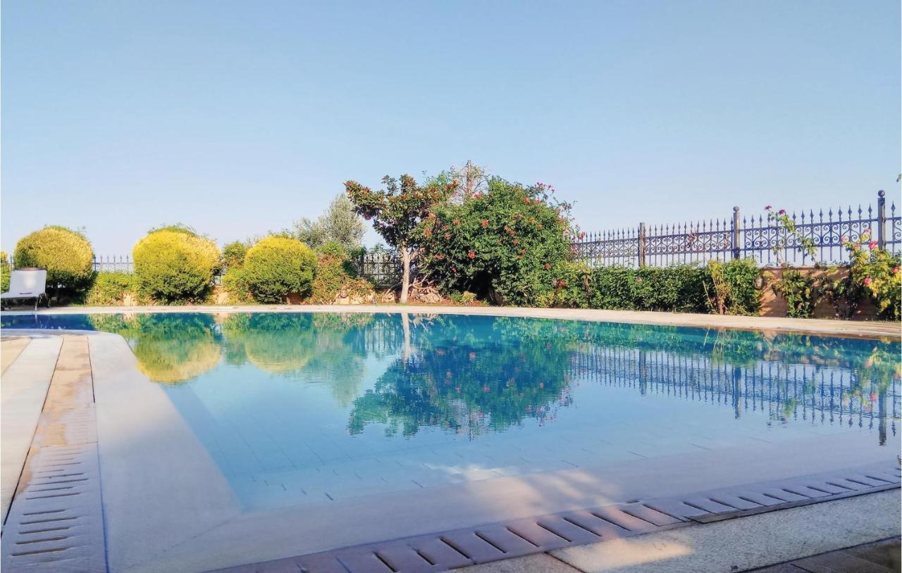 Lovely Home In Kiato With Wifi 외부 사진
